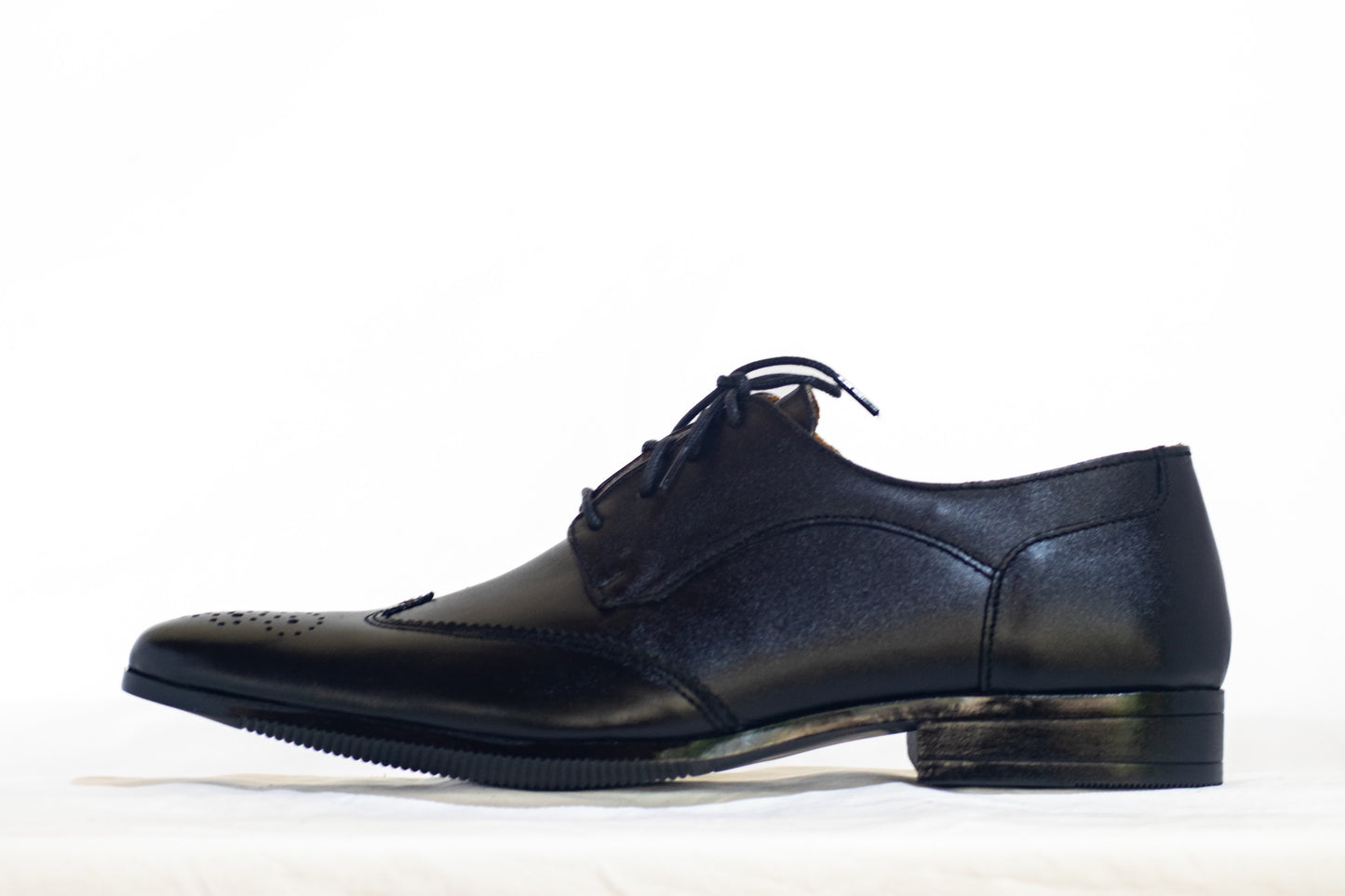 FRM07 - BLK | Sophisticated Black Leather Wingtip Derby Shoes