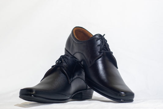 FRM06 - BLK | Classic Black Leather Plain-Toe Derby Shoes